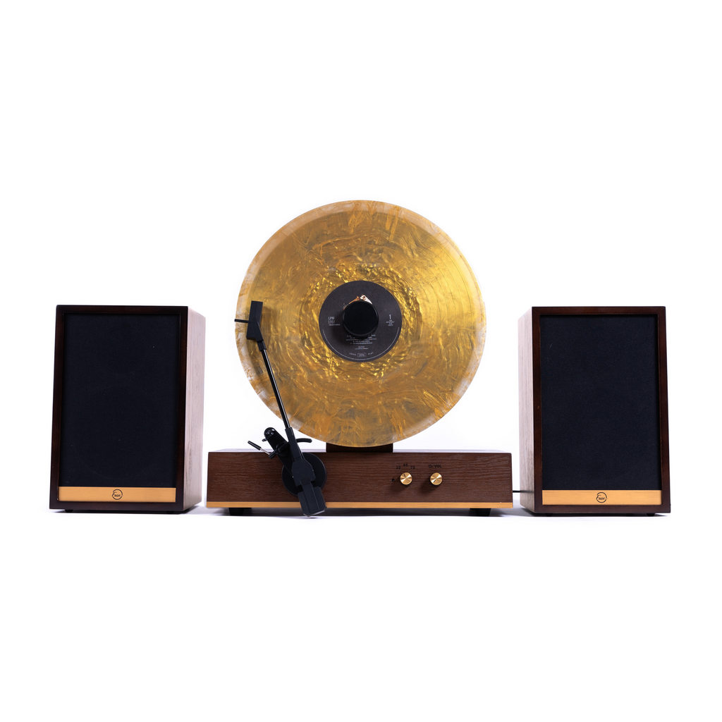 Fuse Audio GLD with gold trim, a gold record and two external speakers